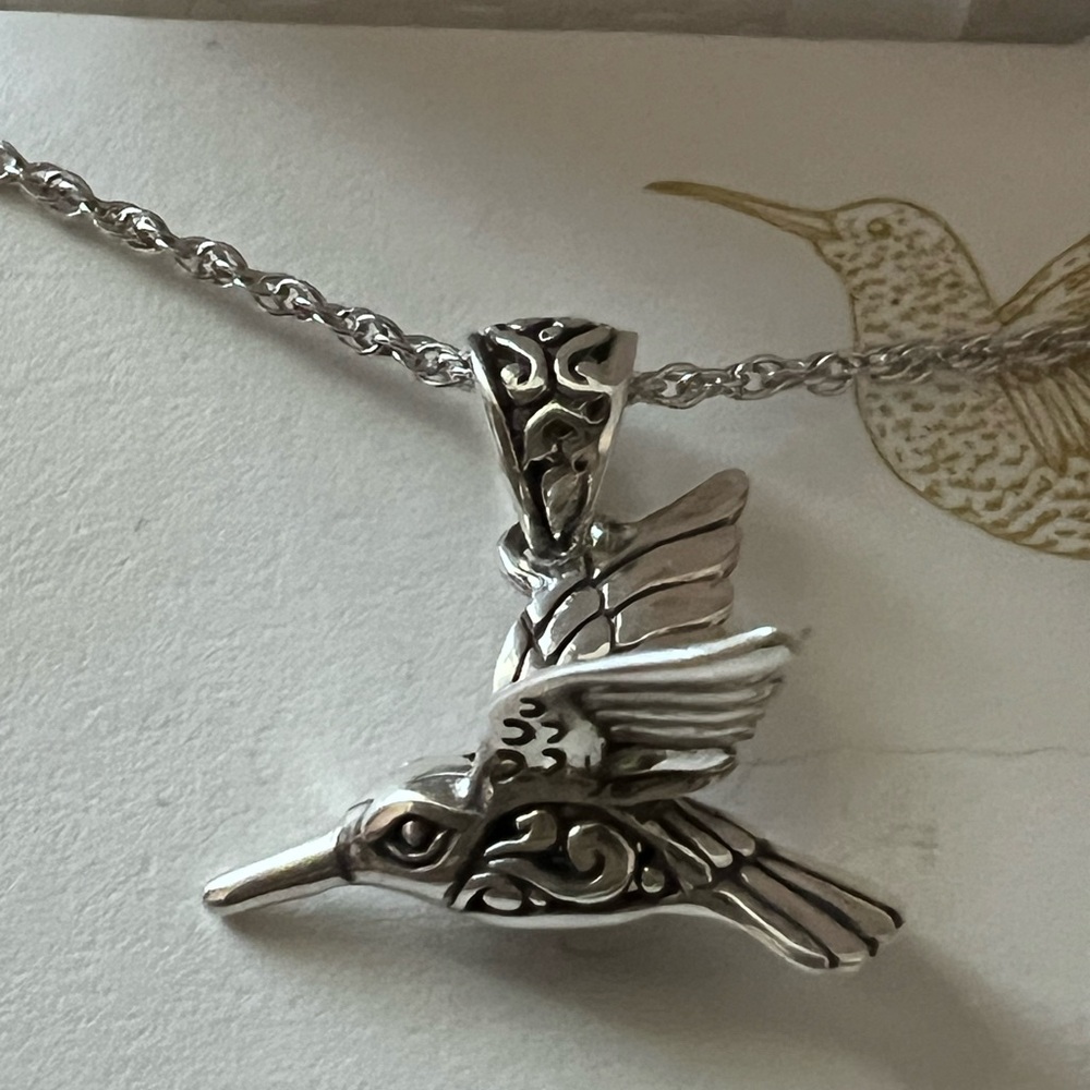 Annika Witt Gorgeous sterling sliver hummingbird necklace pendant